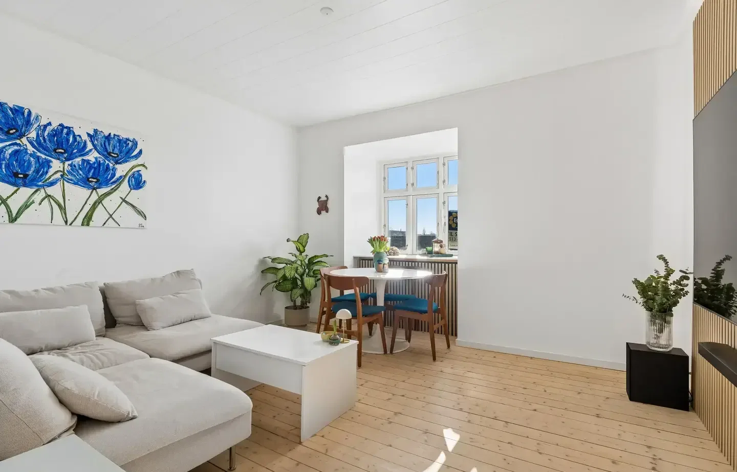 Indflytningsklar lejlighed i Øgaden – lav boligafgift og forældrekøb tilladt