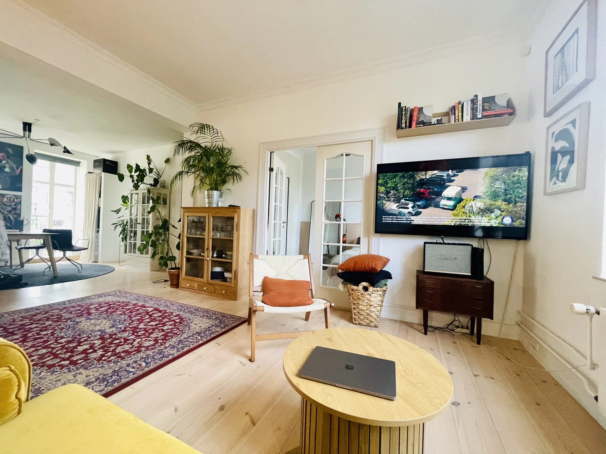 Central placeret andel Frederiksberg på Howitzvej. Med stor sydvendt altan.