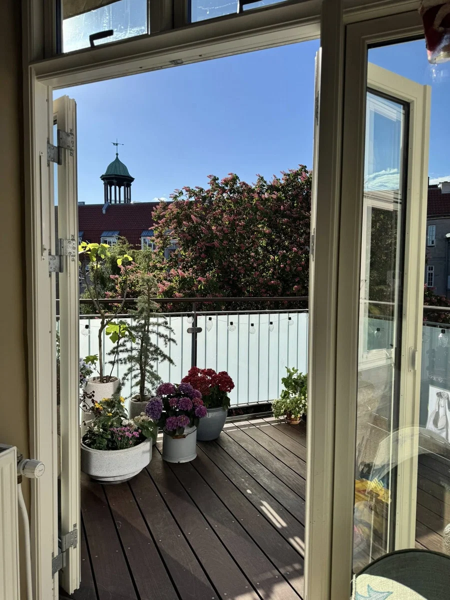 Bytte: 90 m2/4V med altan på Østerbro – søger ≥100 m2 i Hellerup/Charlottenlund/Østerbro/FRB