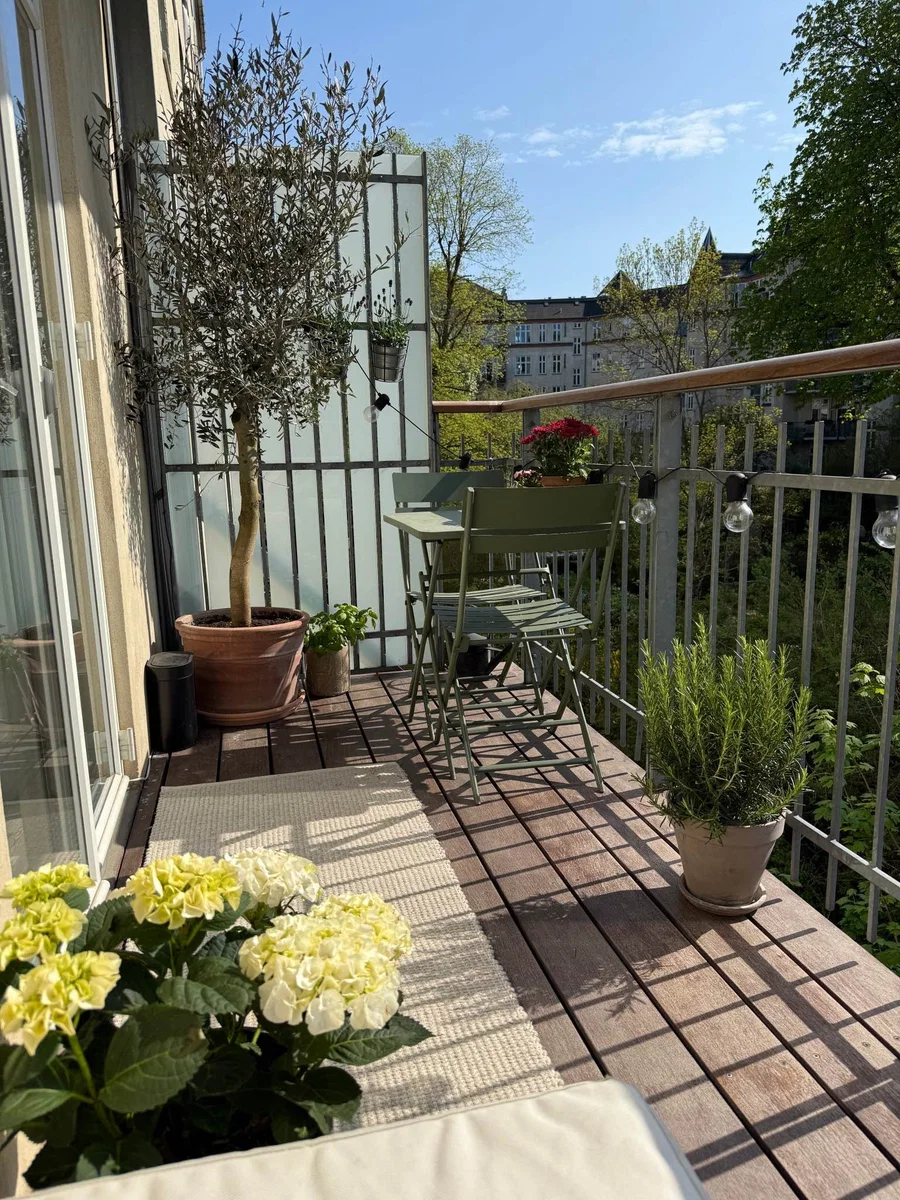 3V andel 75 m² på Vesterbro med altan – byttes til større