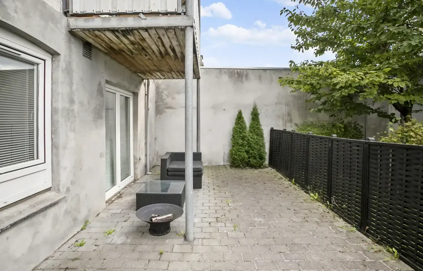 3-værelses lejlighed med parkering og egen terrasse