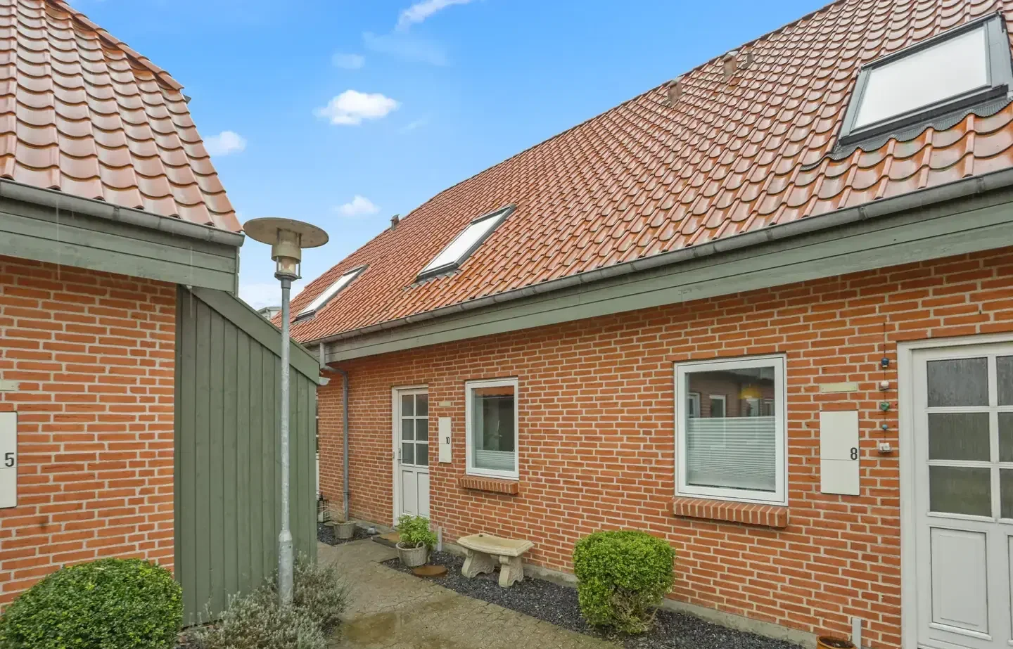 Moderniseret andelsbolig i god forening på rolig beliggenhed