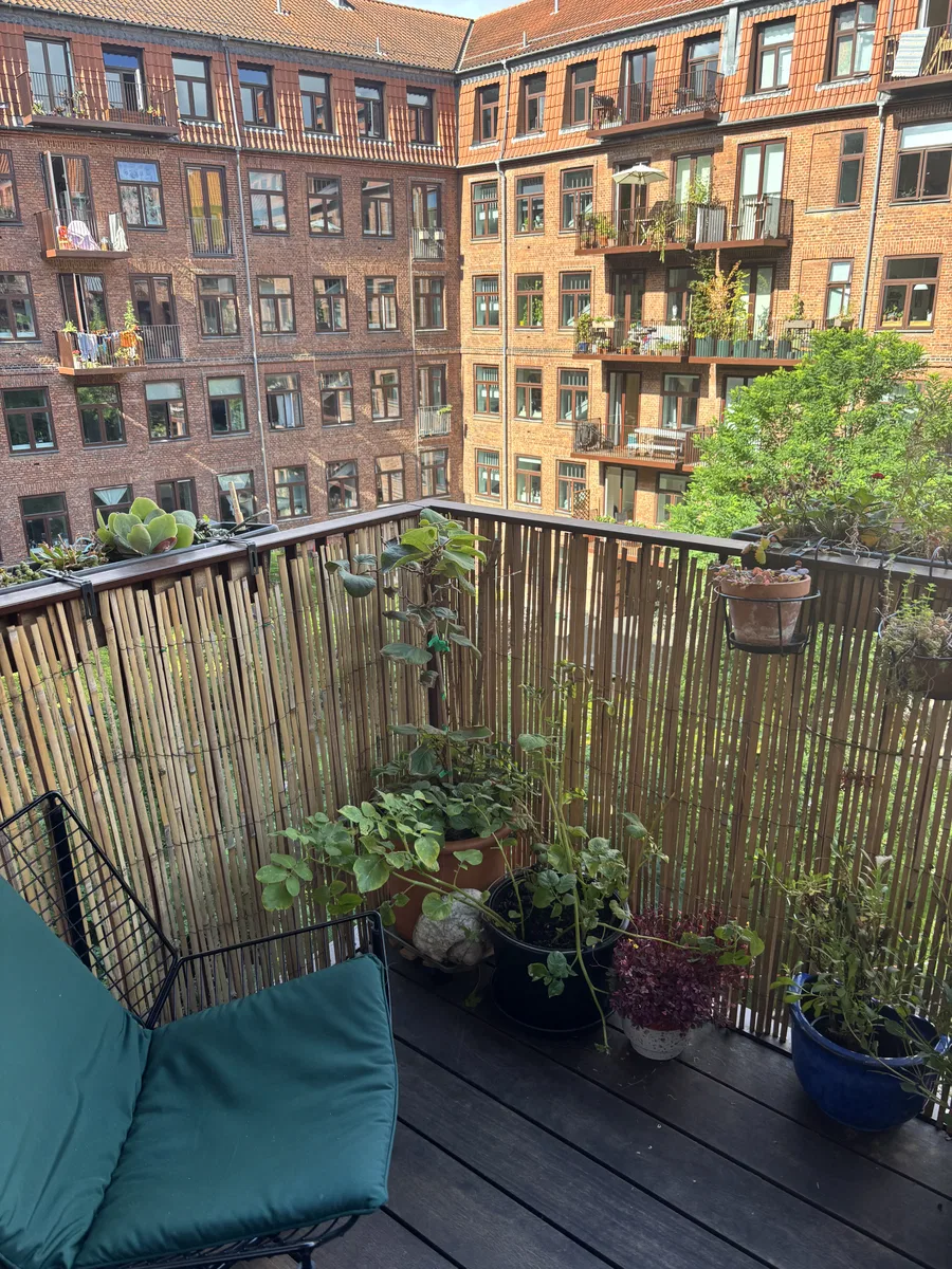 Andel på 101 m2 med 2 altaner byttes til større på Nørrebro