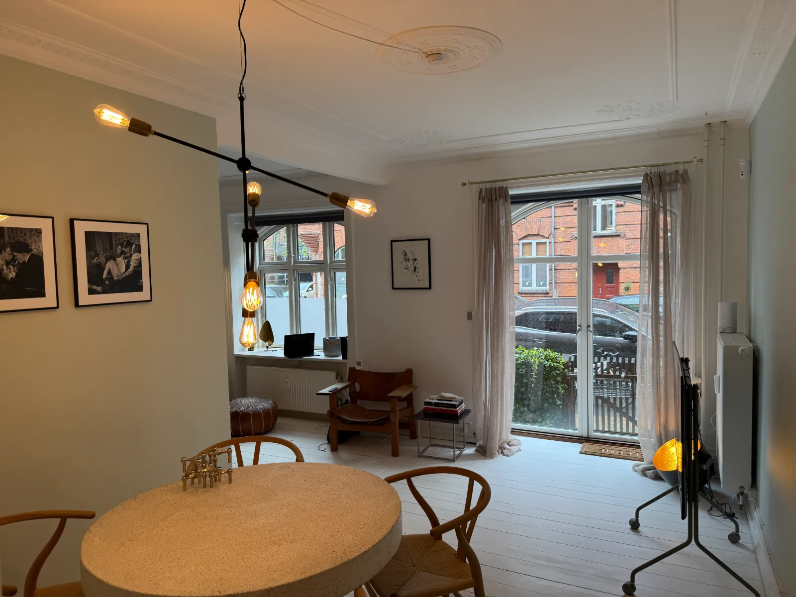 Søger BYTTE af andelsbolig på Østerbro med en større lejlighed i en forening, hvor mindre hund er tilladt.