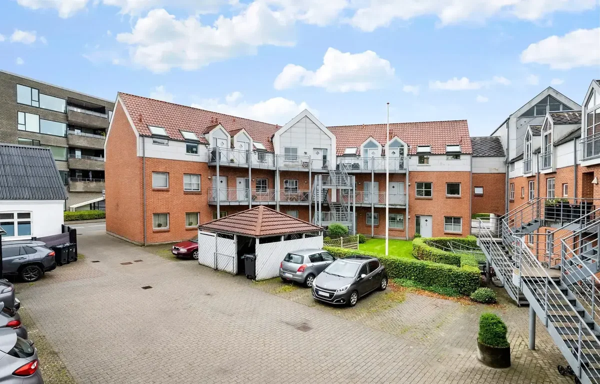 Totalrenoveret andelsbolig midt i hjertet af Herning