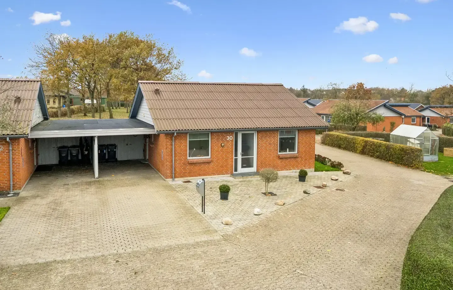 Velbeliggende andelsbolig i meget god stand - kun kr. 2.049 pr. måned