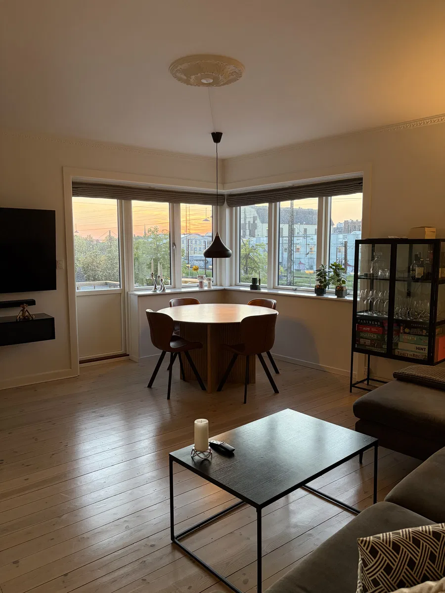 Lys 2 værelses centralt i Valby