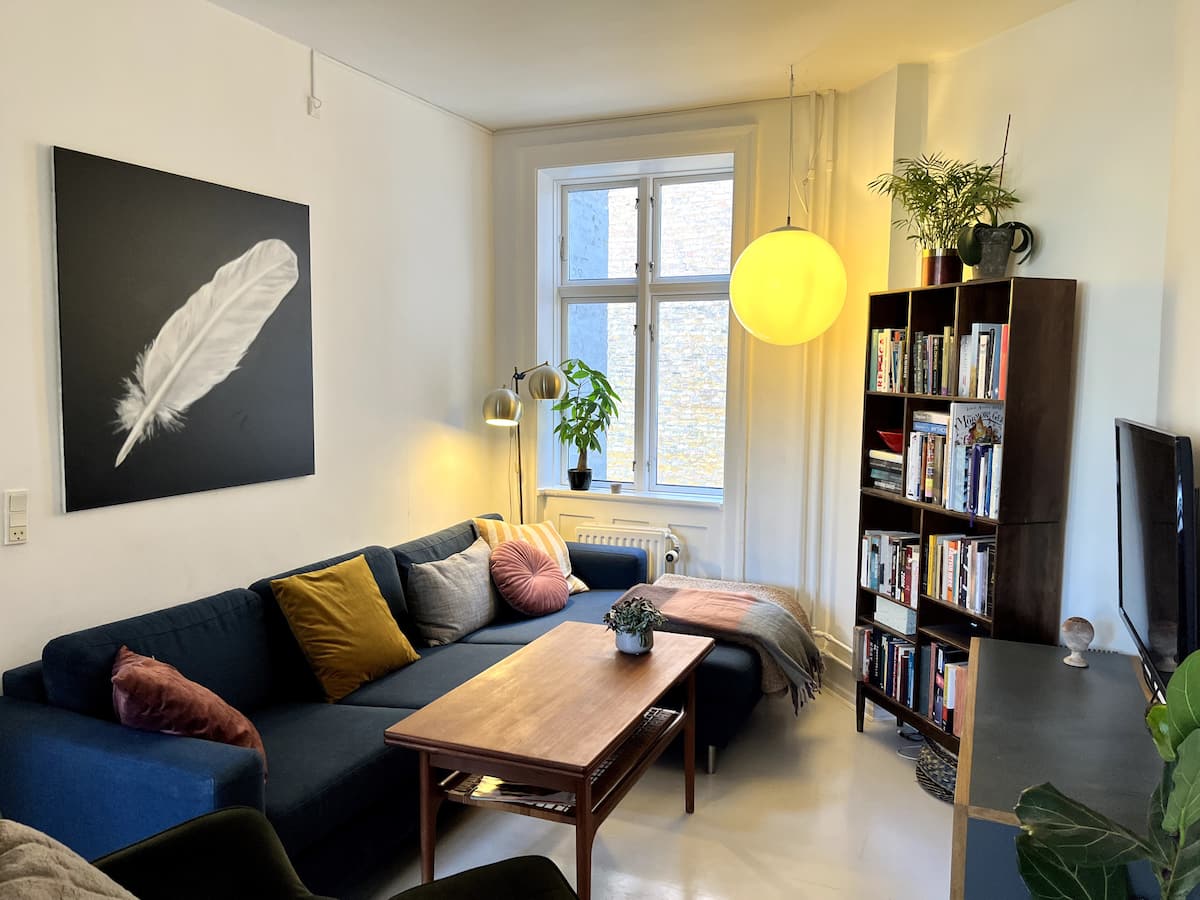 Velindrettet stor lejlighed ved Søerne og Sankt Hans Torv