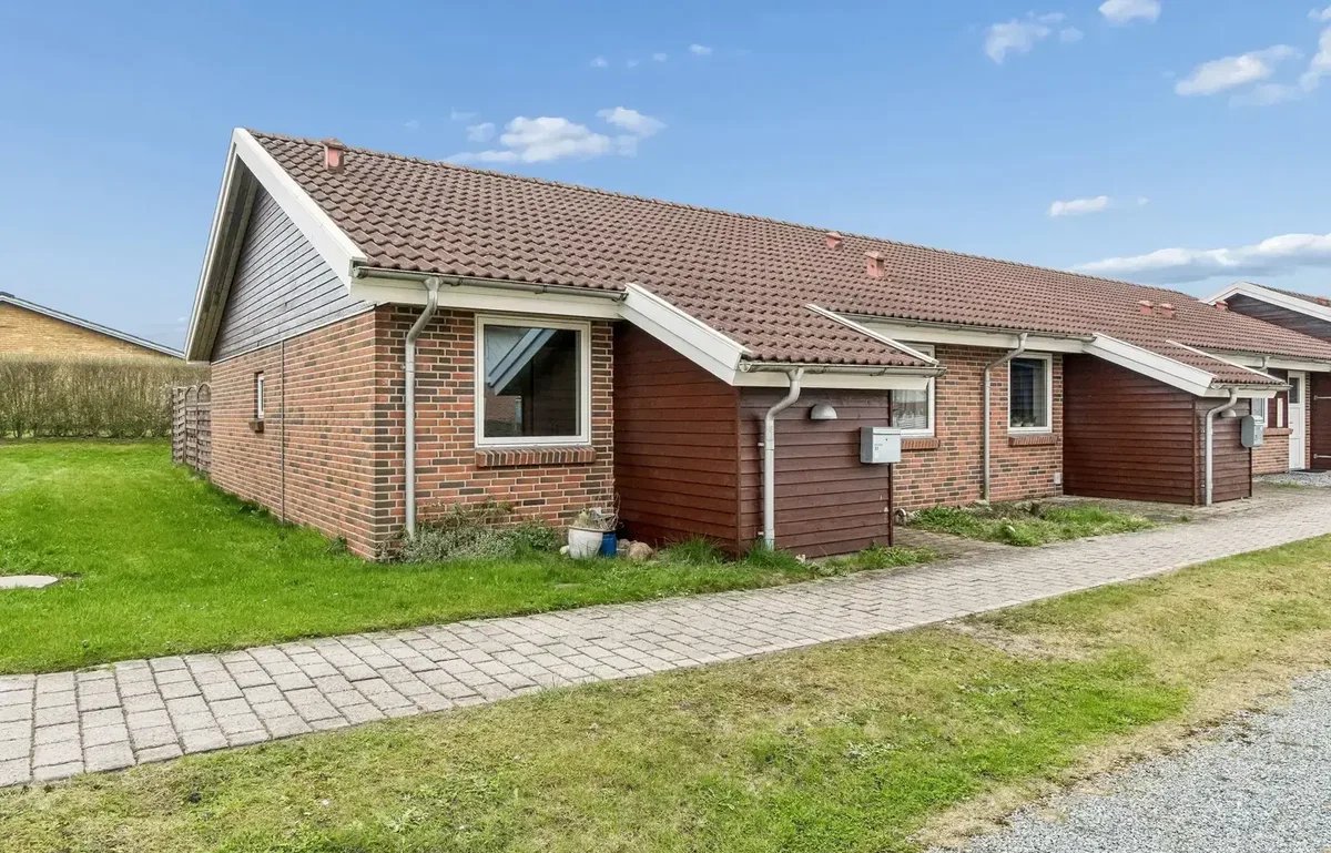 FIN OG PRAKTISK ANDELSBOLIG I ROLIG OG SUND FORENING