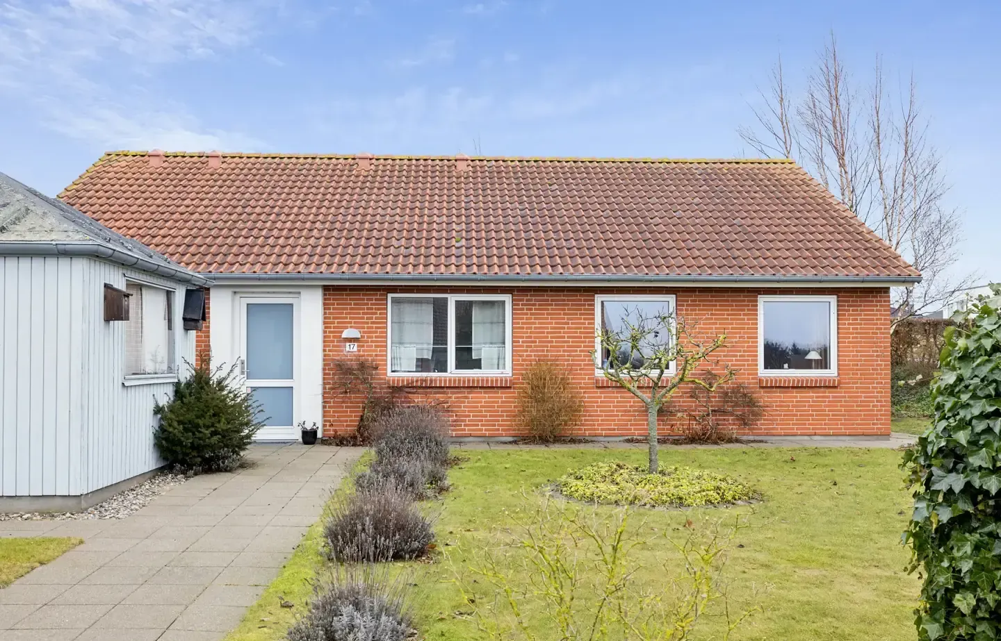 Lys andelsbolig, i rolige omgivelser