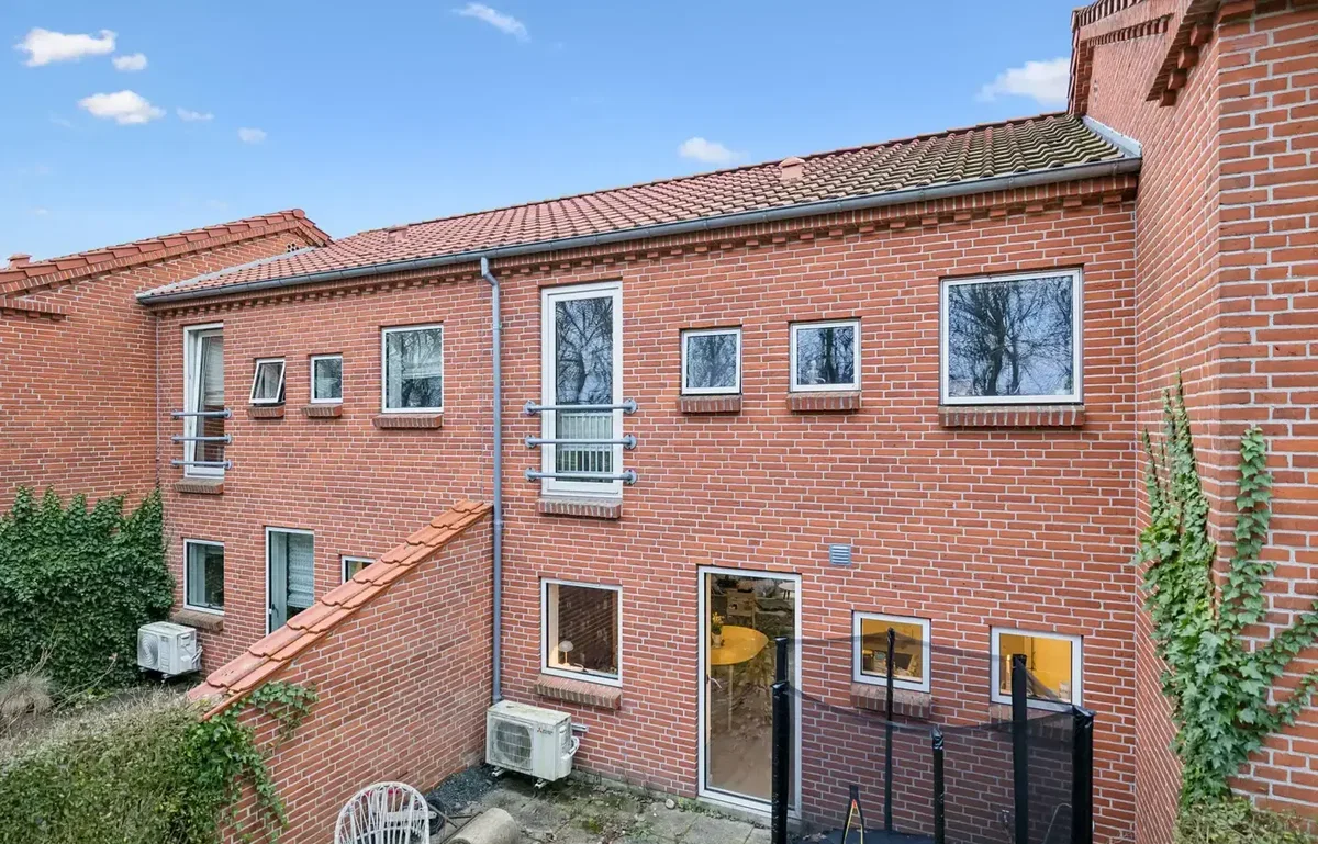 Skønt rækkehus i Over Hornbæks trygge rammer
