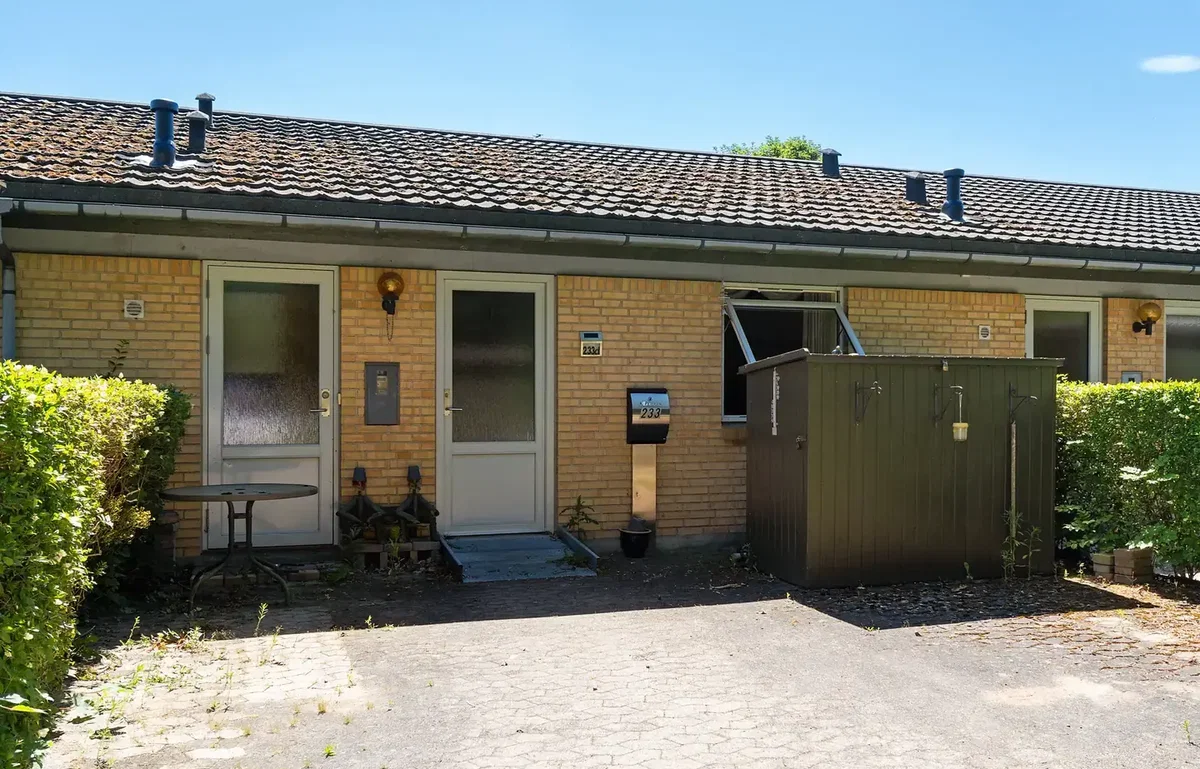 1 plans andelsbolig med lukket have i Benløse