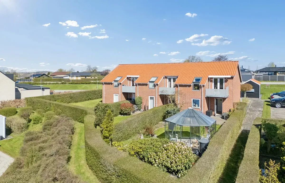 VELHOLDT ANDELSBOLIG I SUND FORENING I STENSBALLE MED UDSIGT