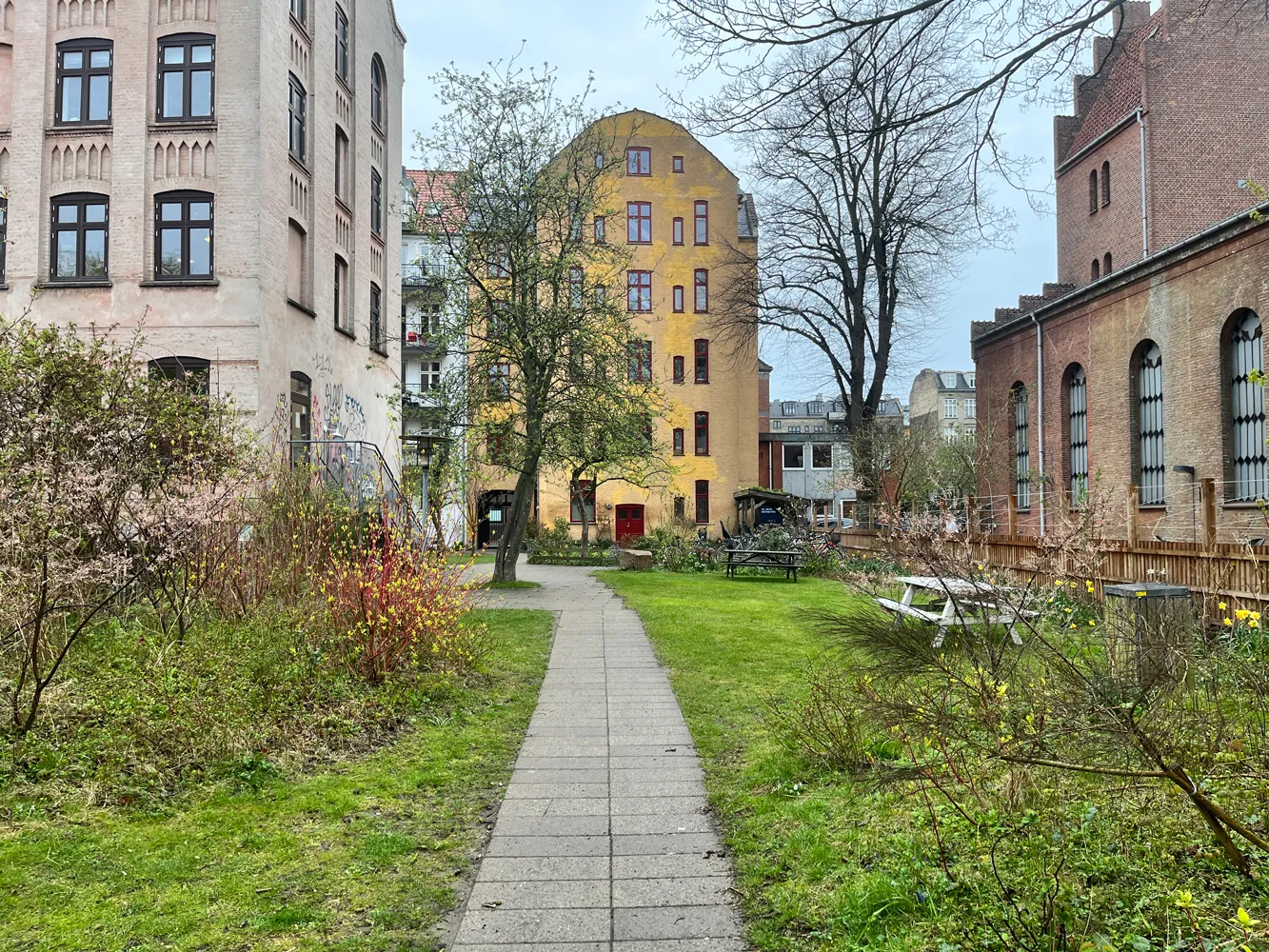Smuk stor 3V andelslejlighed på indre Nørrebro