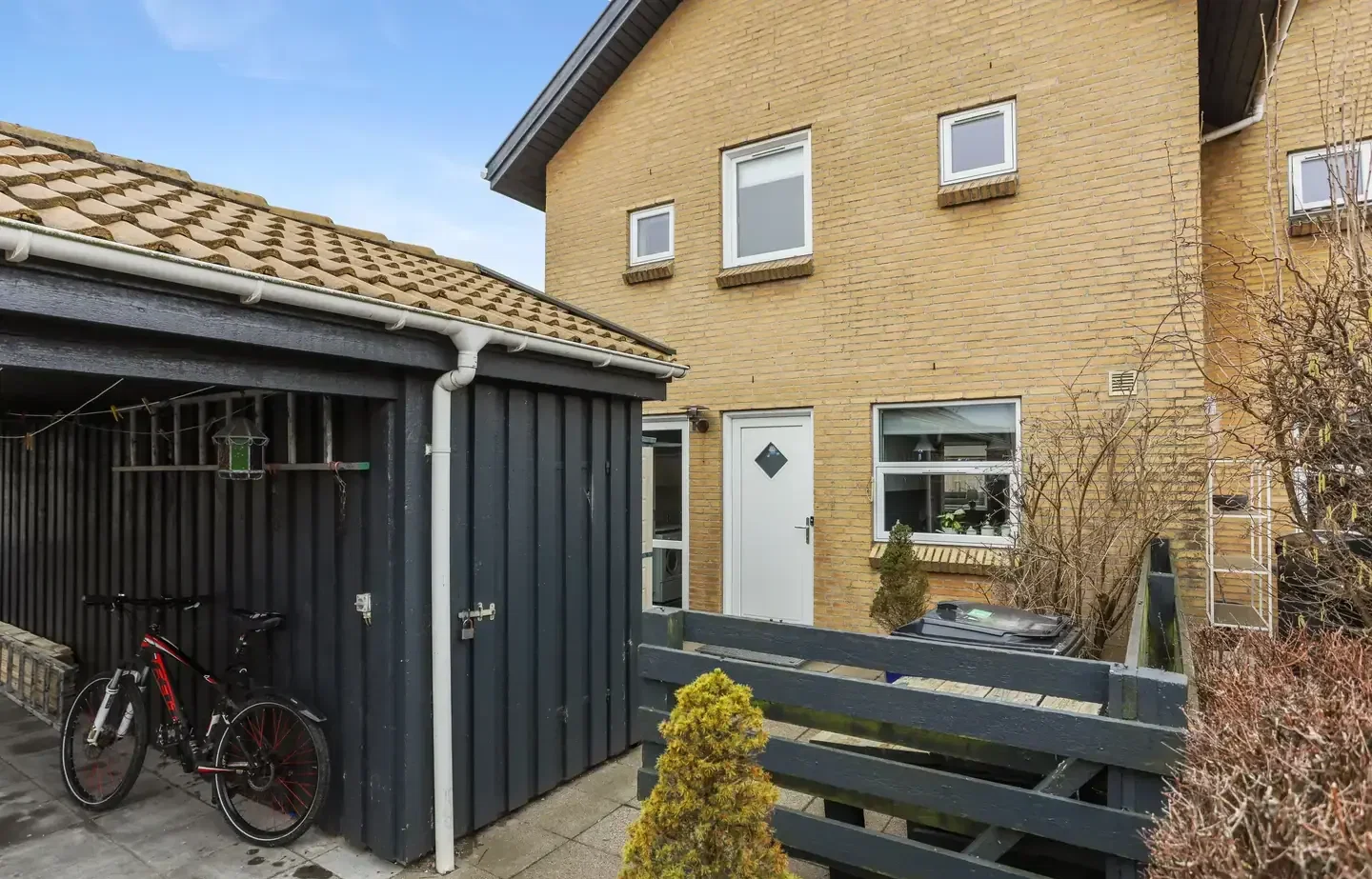 Sjældent udbudt andelsbolig på lukket vej i Klarup