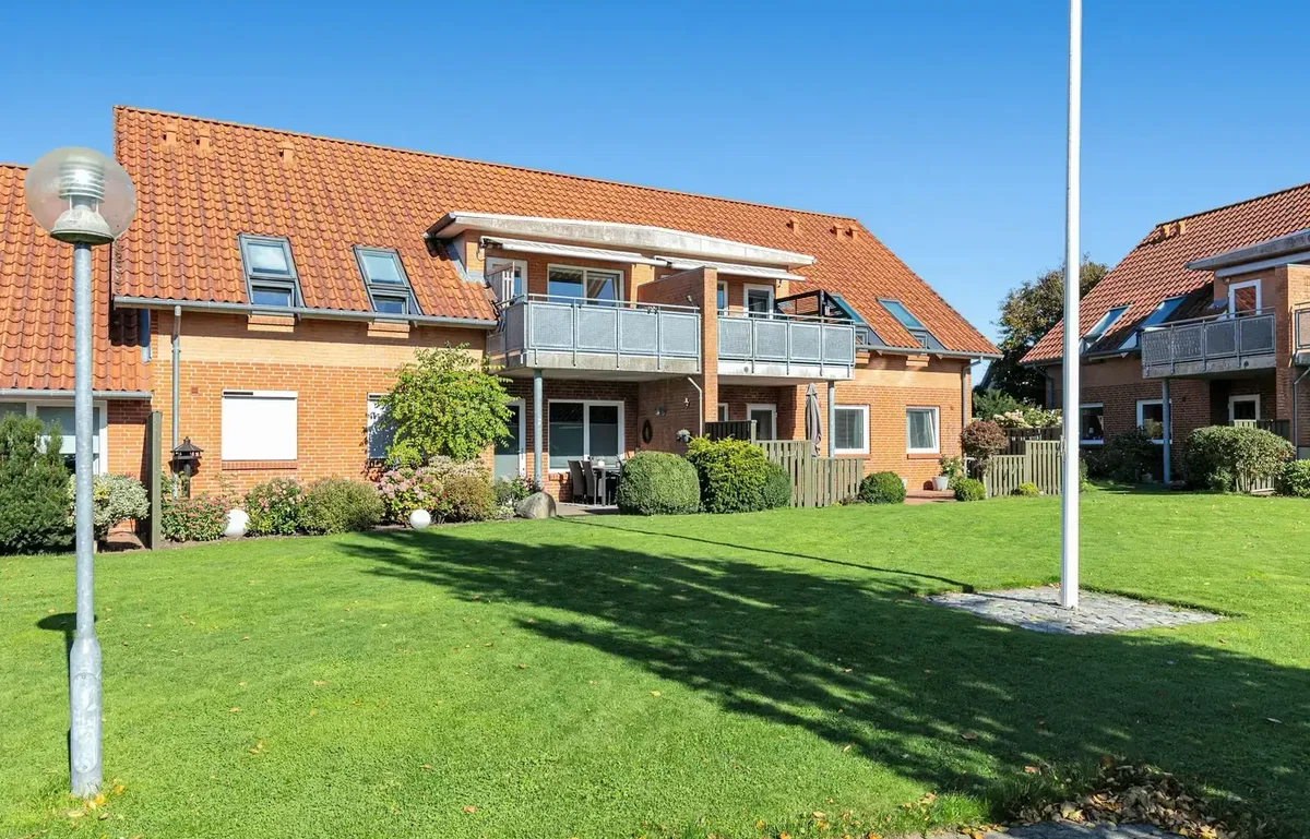 Velholdt Andelsbolig på 1 sal i Tæreborg på 97 m2, med solrig altan og egen carport/værksted i sund Andelsboligforening