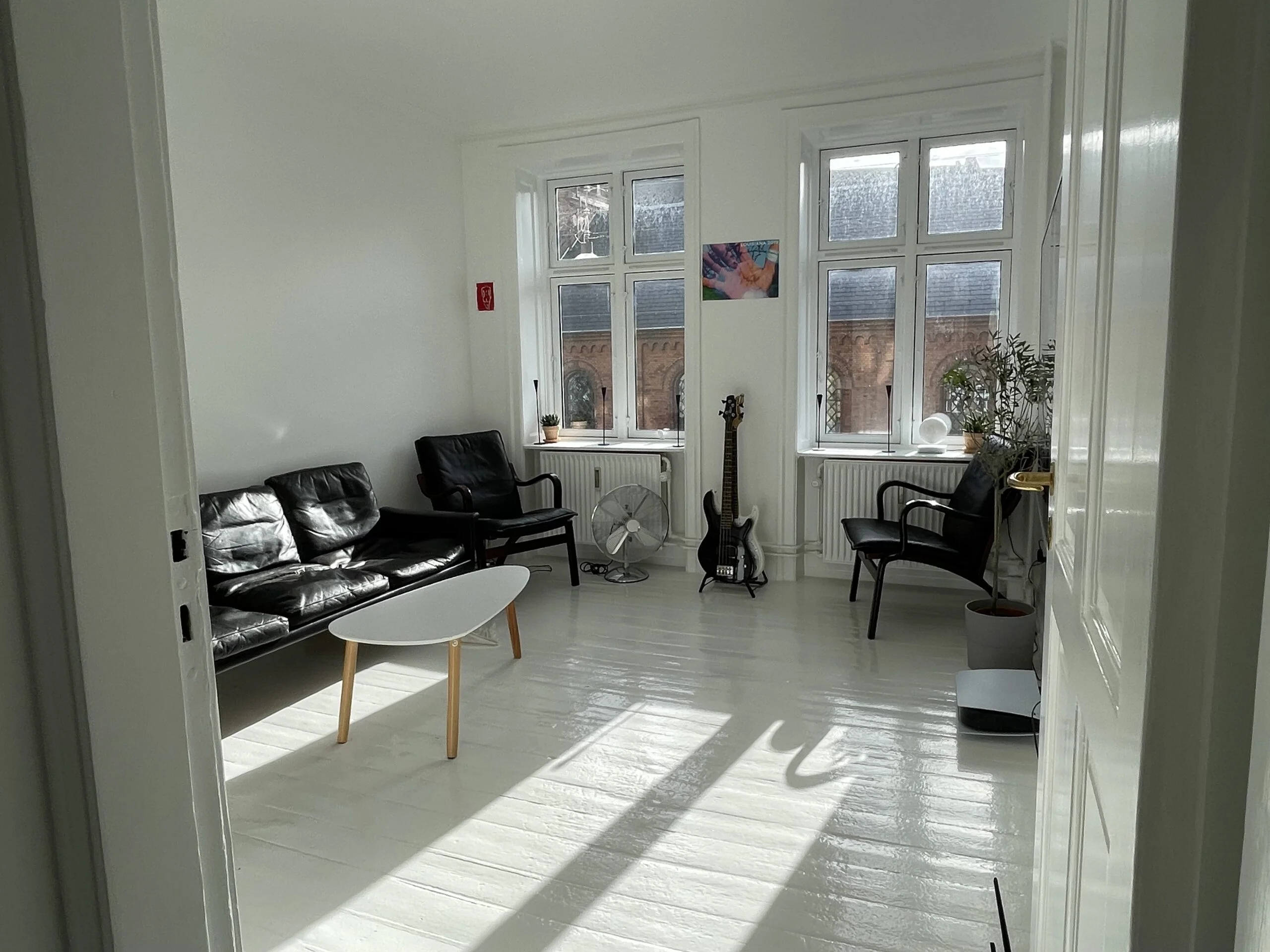 Lys lejlighed med stor altan ved Nørrebroparken