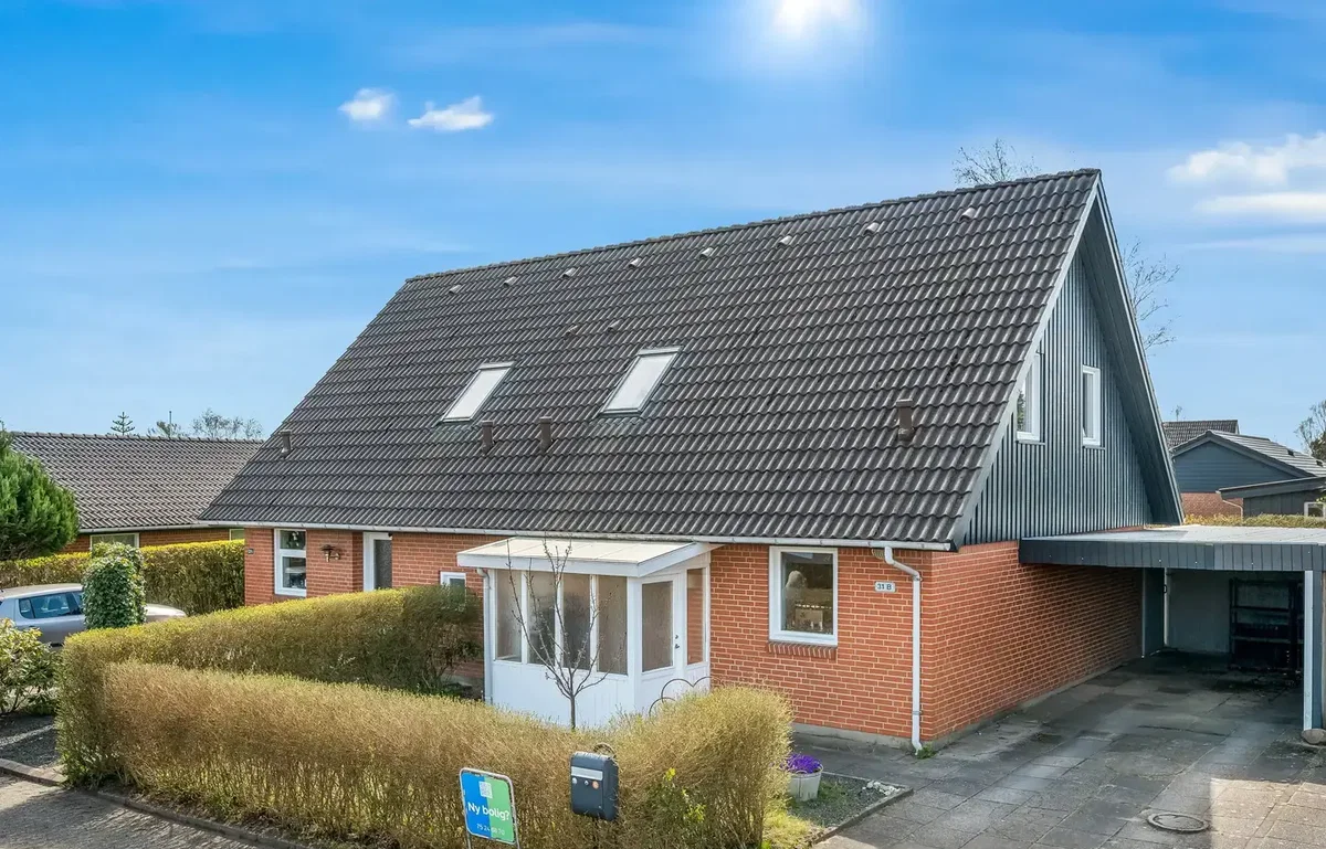 Dejlig andelsbolig med egen have og carport