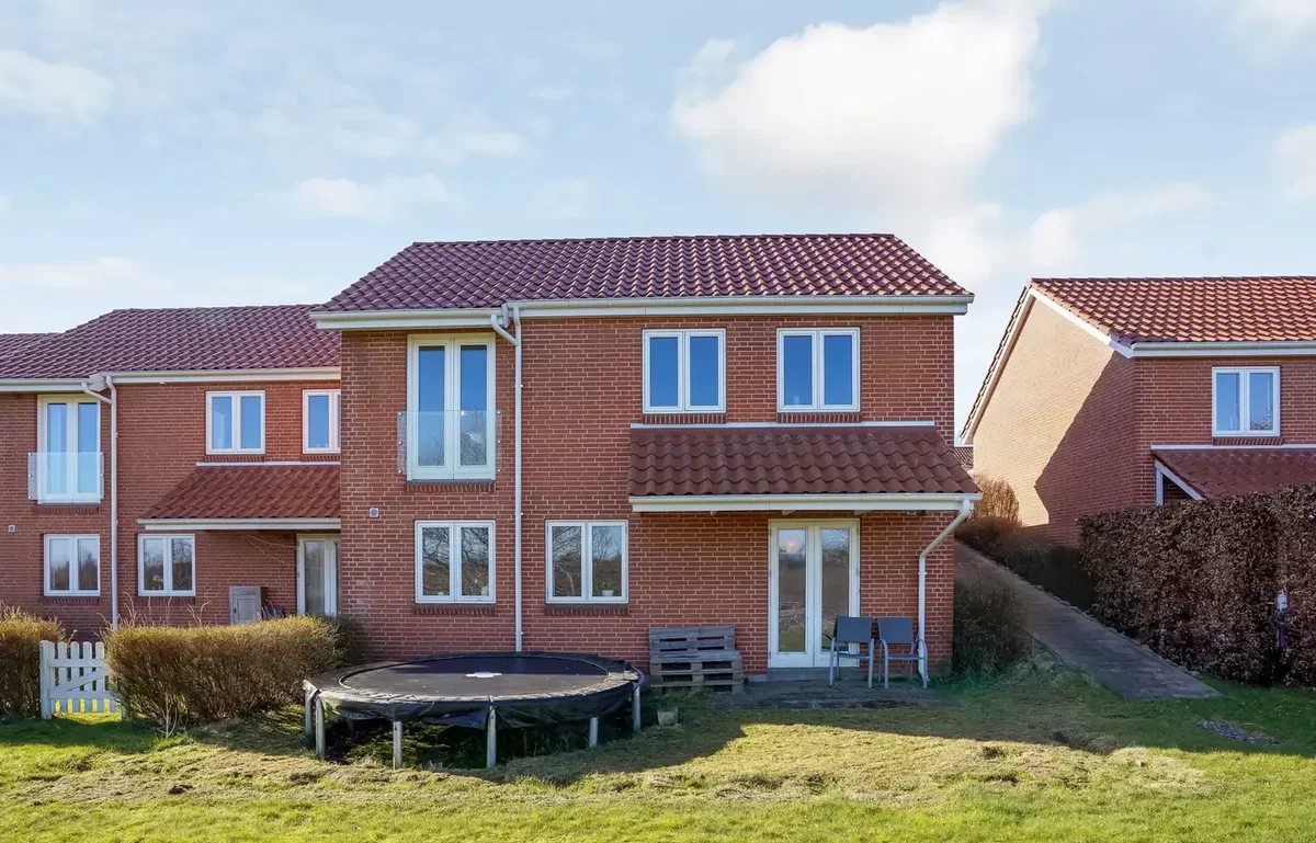 Lys og veldisponeret andelsbolig i attraktive Uhrhøj