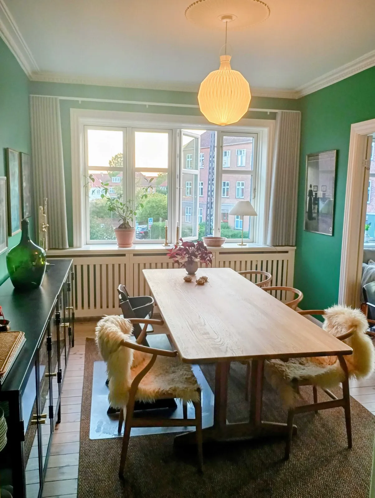 🏡✨ STOR OG LYS 6-VÆRELSES ANDELSLEJLIGHED I VALBY – 143 M² MED ALTAN ✨🏡
