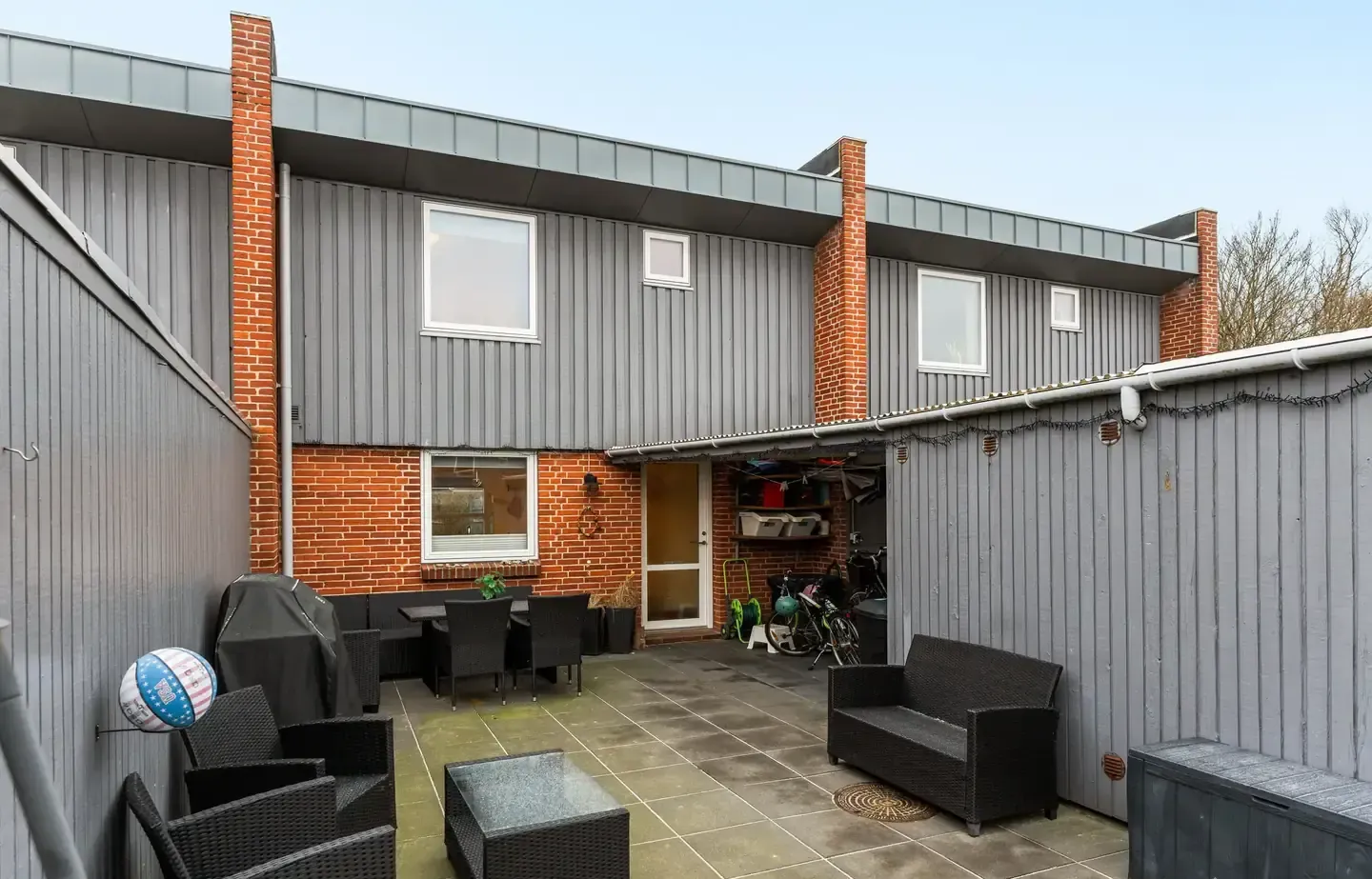 Indbydende andelsbolig i Grønlandsparken med skønne uderum nær Nørreskoven