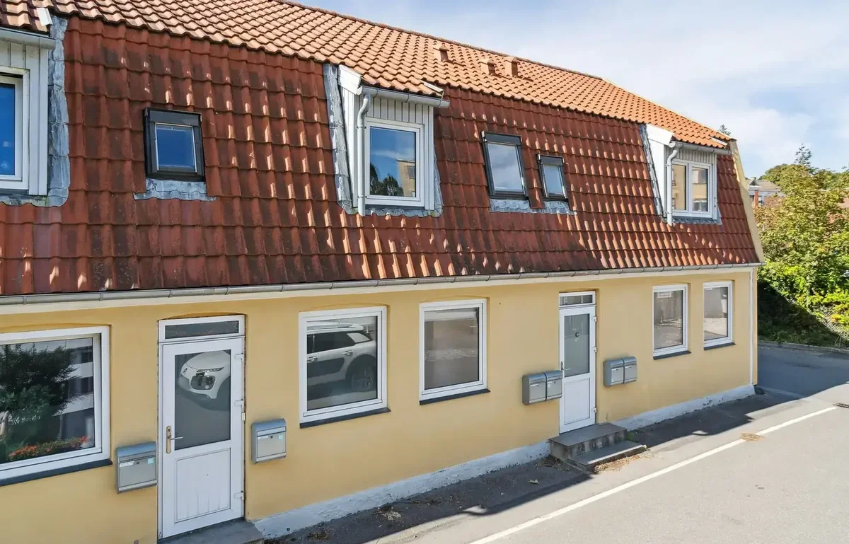2-vær. andelsbolig tæt på stationen og centrum