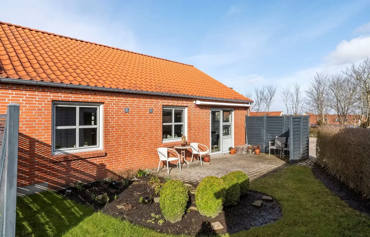 ATTRAKTIV ANDELSBOLIG MED CENTRAL BELIGGENHED – TÆT PÅ ALT I HVERDAGEN