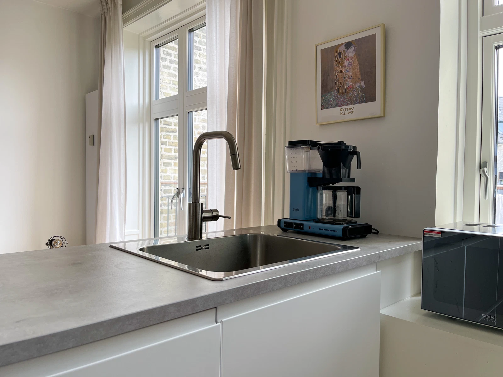 Herlig og nyistandsat 4 værelses med altan og køkken-alrum i hjertet af Frederiksberg