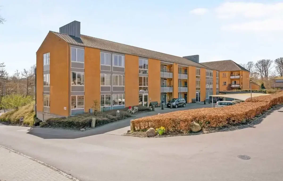 Charmerende andelsbolig med direkte udgang til terrasse