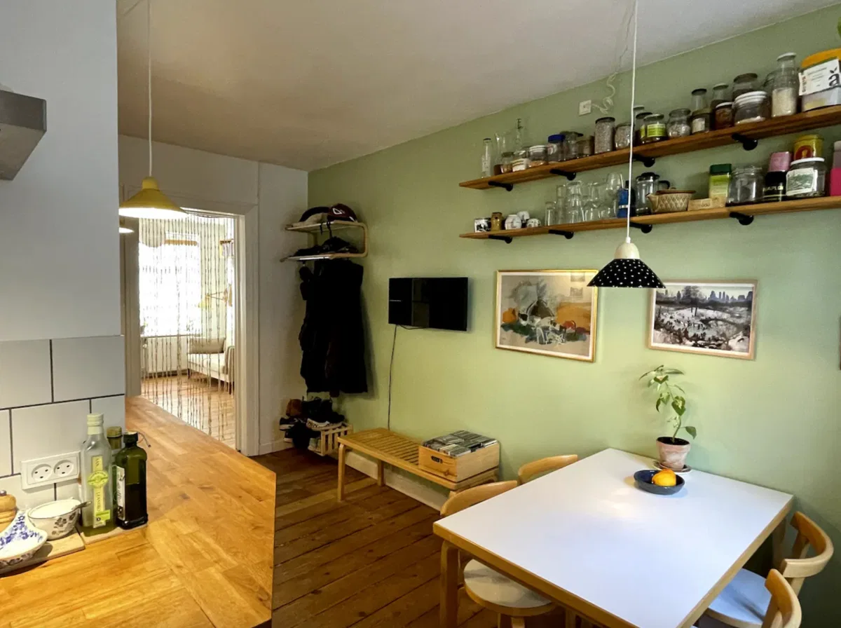 2,5 værelses lejlighed på Nørrebro lige ved Søerne!
