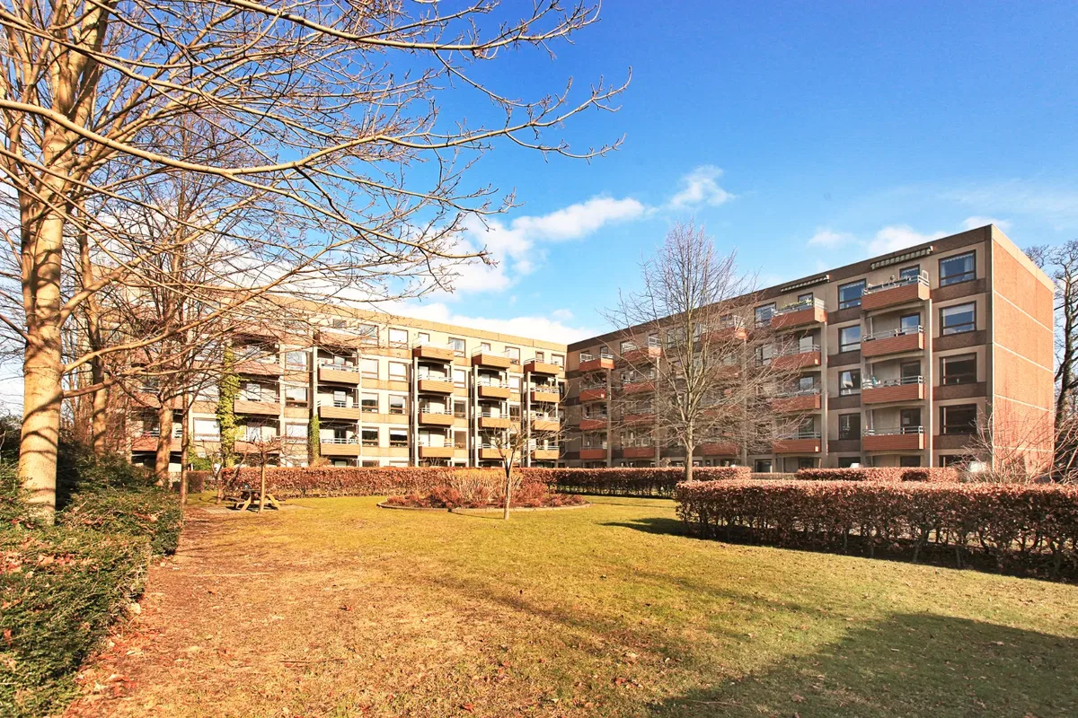 61 kvm andel på Frederiksberg - Howitzvej med altan og parkering
