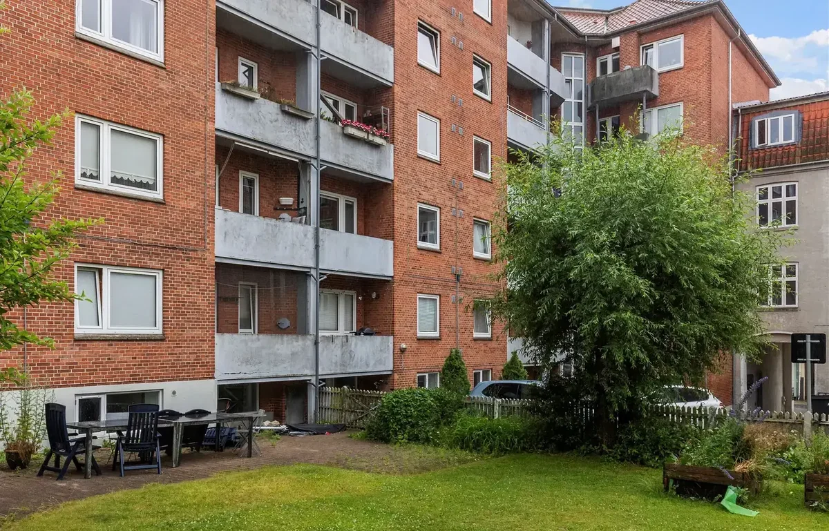 Andelsbolig med 2 altaner og godt lysindfald