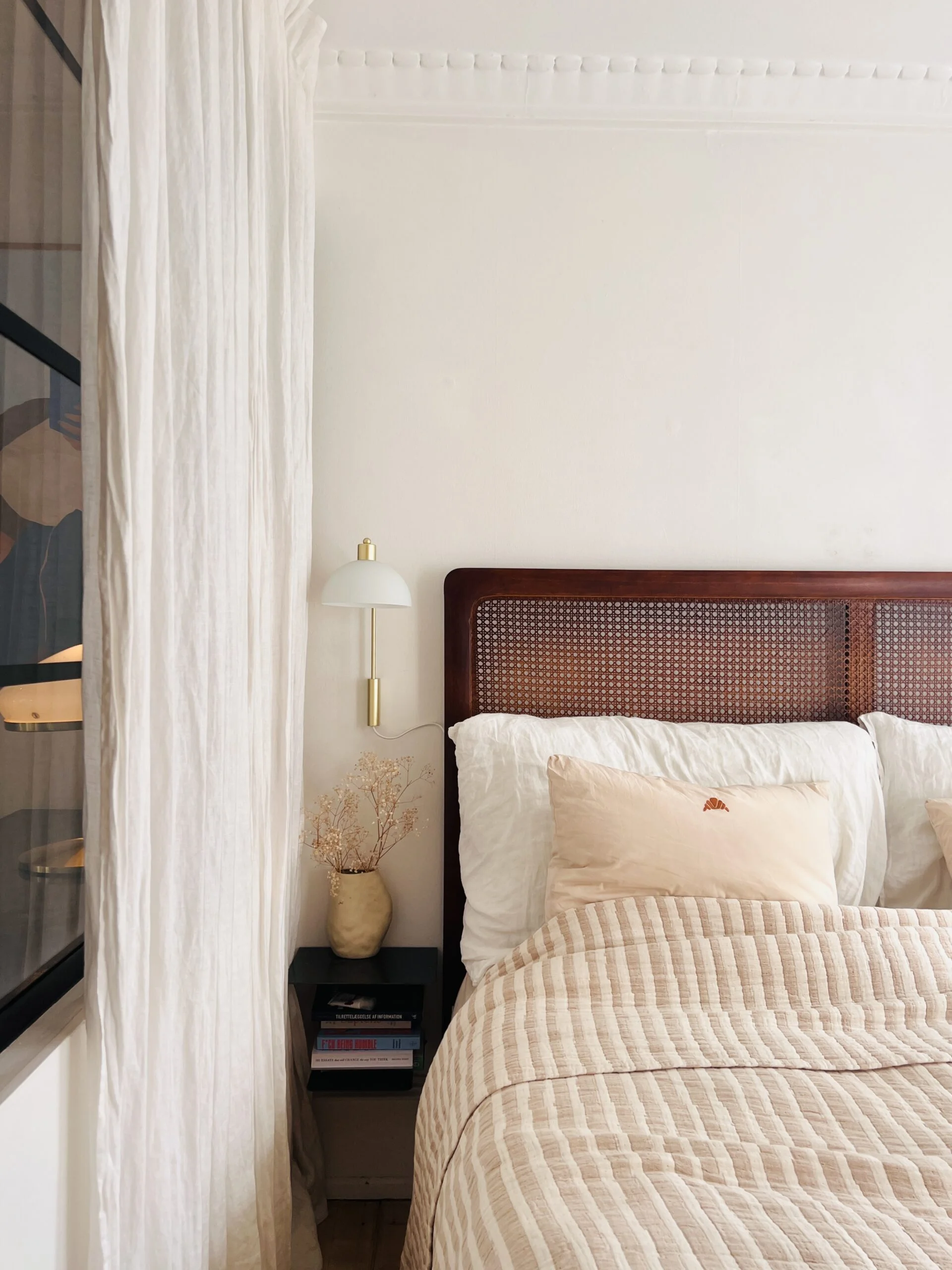 Lys 2v centralt ved Torvehallerne med stor altan