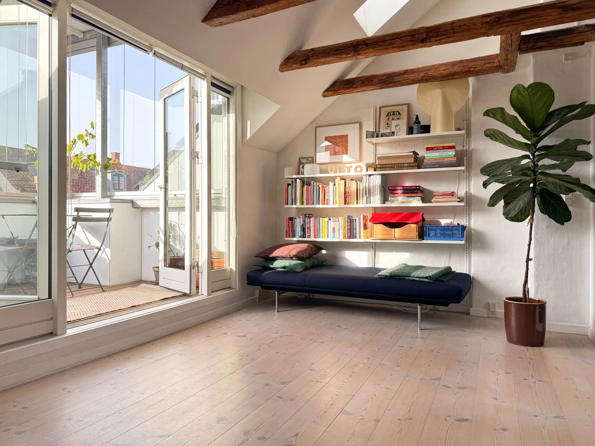 Penthouse i 2 etager med altan og egen tagterrasse.