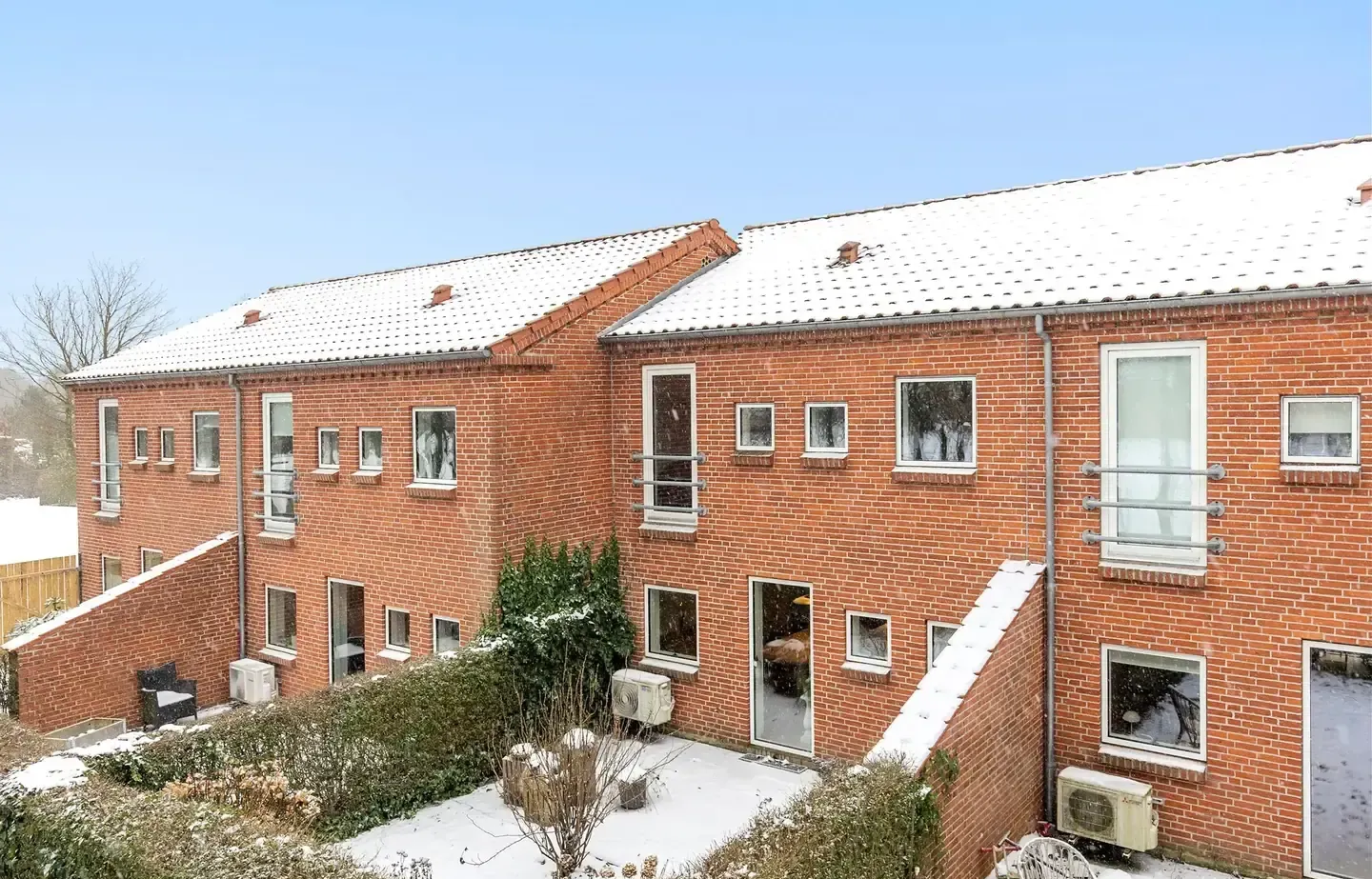 Lys og indbydende andelsbolig på attraktiv beliggenhed i Hornbæk