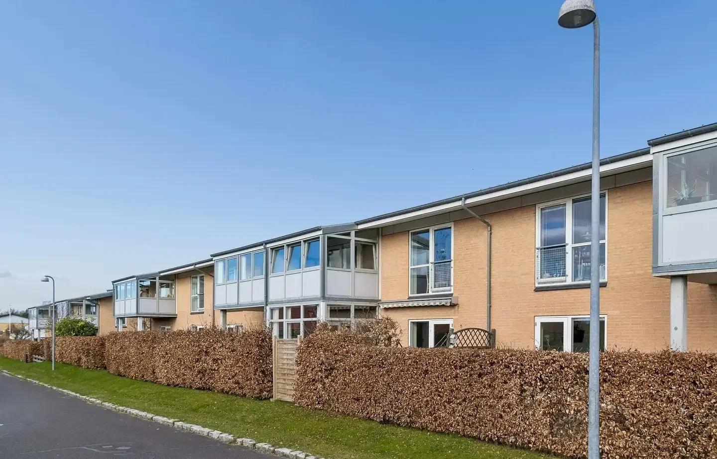 STOR 2v andelsbolig med køkken/alrum og skøn altan/udestue…