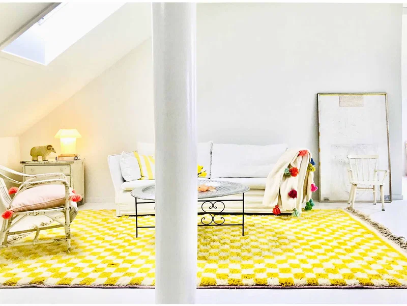 Charmerende New Yorker taglejlighed i København K byttes til andel eller leje – helst i K, Chr.havn eller Hellerup. Gerne u-istandsat, gerne anderledes, altan eller havestykke er et stort plus.