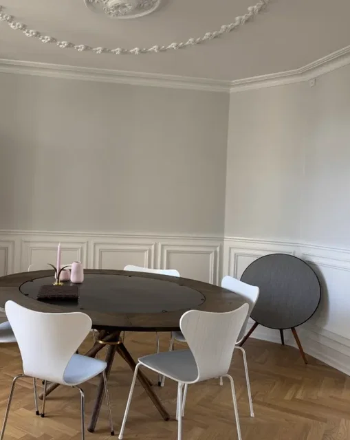Herskabelig 3v med altan på Frederiksberg byttes til større