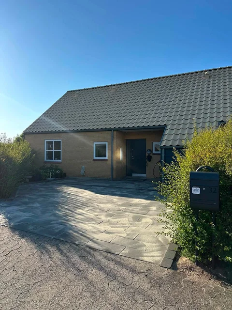 79 m2 andelsrækkehus i Harlev J – 2 værelser + stue