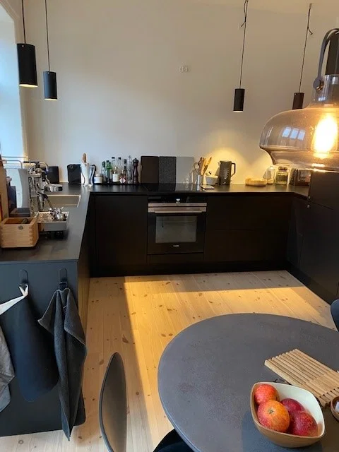 Billig 3v med nyere køkken og stor altan