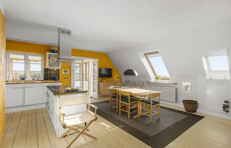 Spændende og charmerende andelsbolig beliggende i Kirke Stillinge