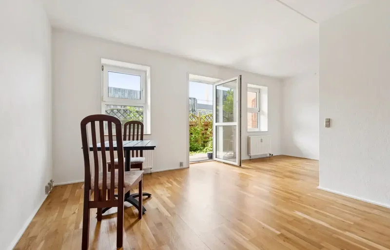 2 værelses andelslejlighed med sydvendt terrasse