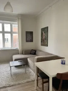 Herskabelig 3V på Østerbro med stor altan
