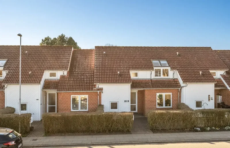 Velindrettet rækkehus på fredelig adresse i Fovrfeld