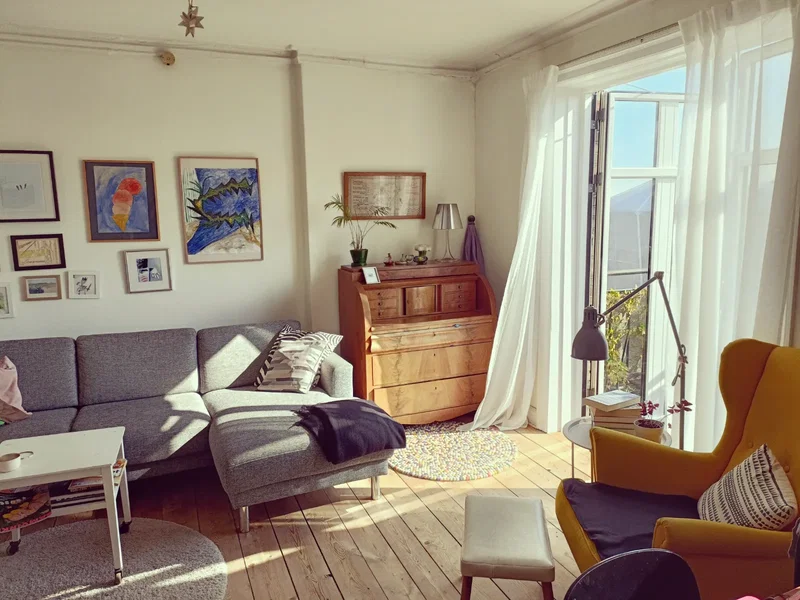 3v, med stor solrig altan på Frederiksberg