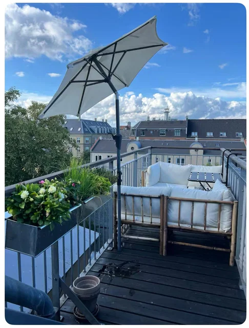 Taglejlighed med tagterasse på Frb