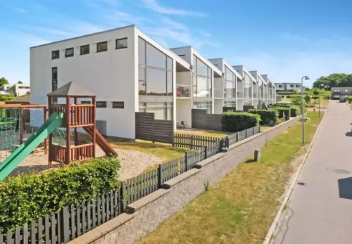 USÆDVANLIG FLOT OG GOD ANDELSBOLIG FRA 2008