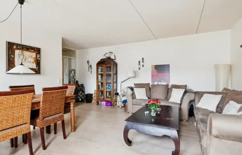 Lys 3-værelses andelslejlighed midt på Kastetvej til en skarp pris 