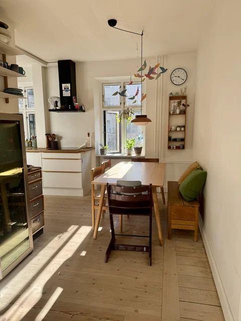 Lækker istandsat andel tæt ved søerne byttes til større