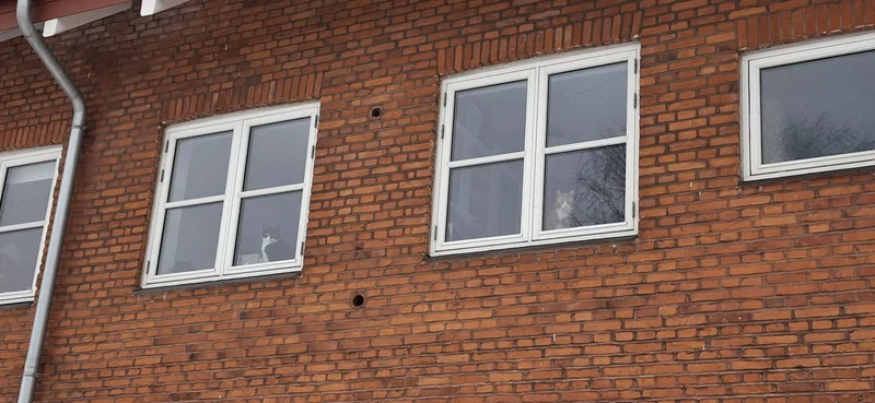 3v tæt ved husum torv med altan. Lav boligafgift